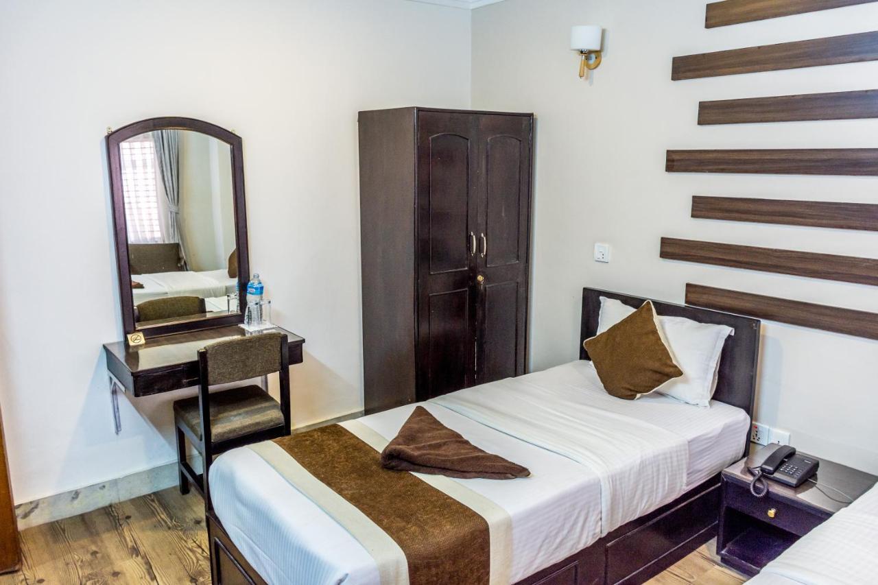 Ausfinn Hotel Metro Inn Katmandou Extérieur photo