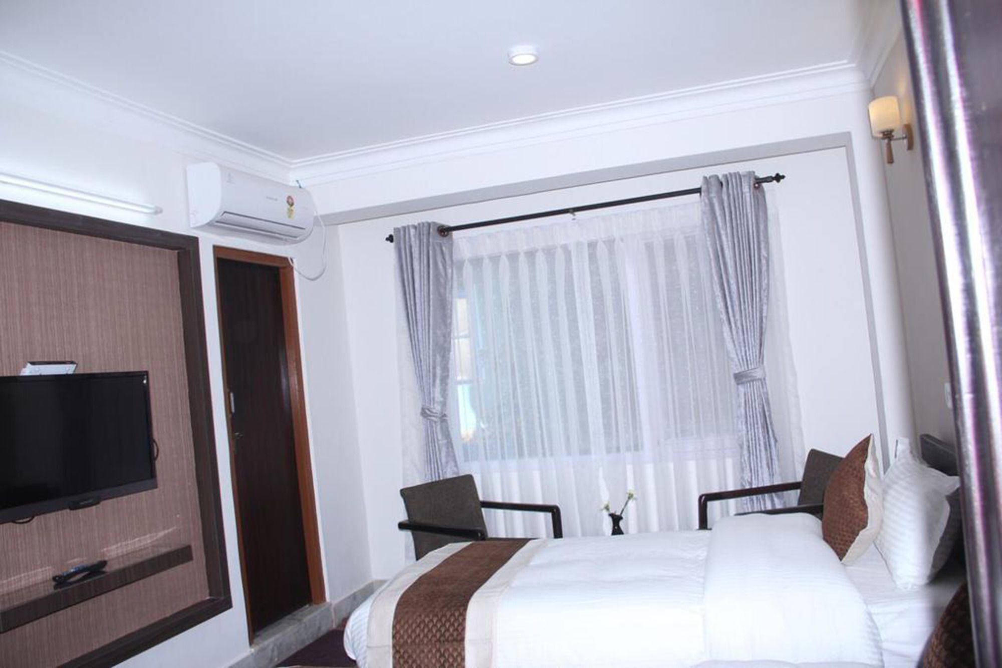 Ausfinn Hotel Metro Inn Katmandou Extérieur photo