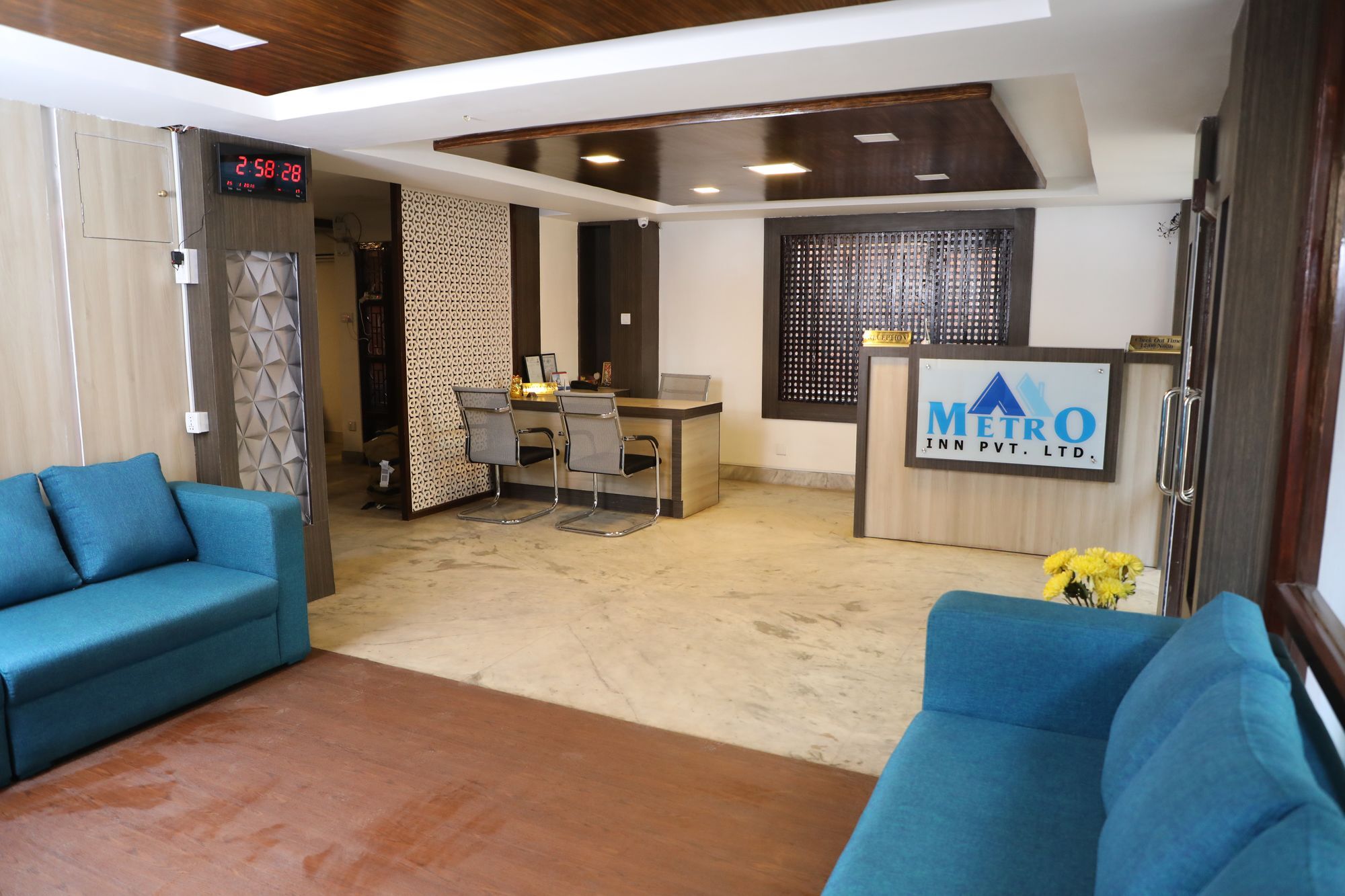 Ausfinn Hotel Metro Inn Katmandou Extérieur photo